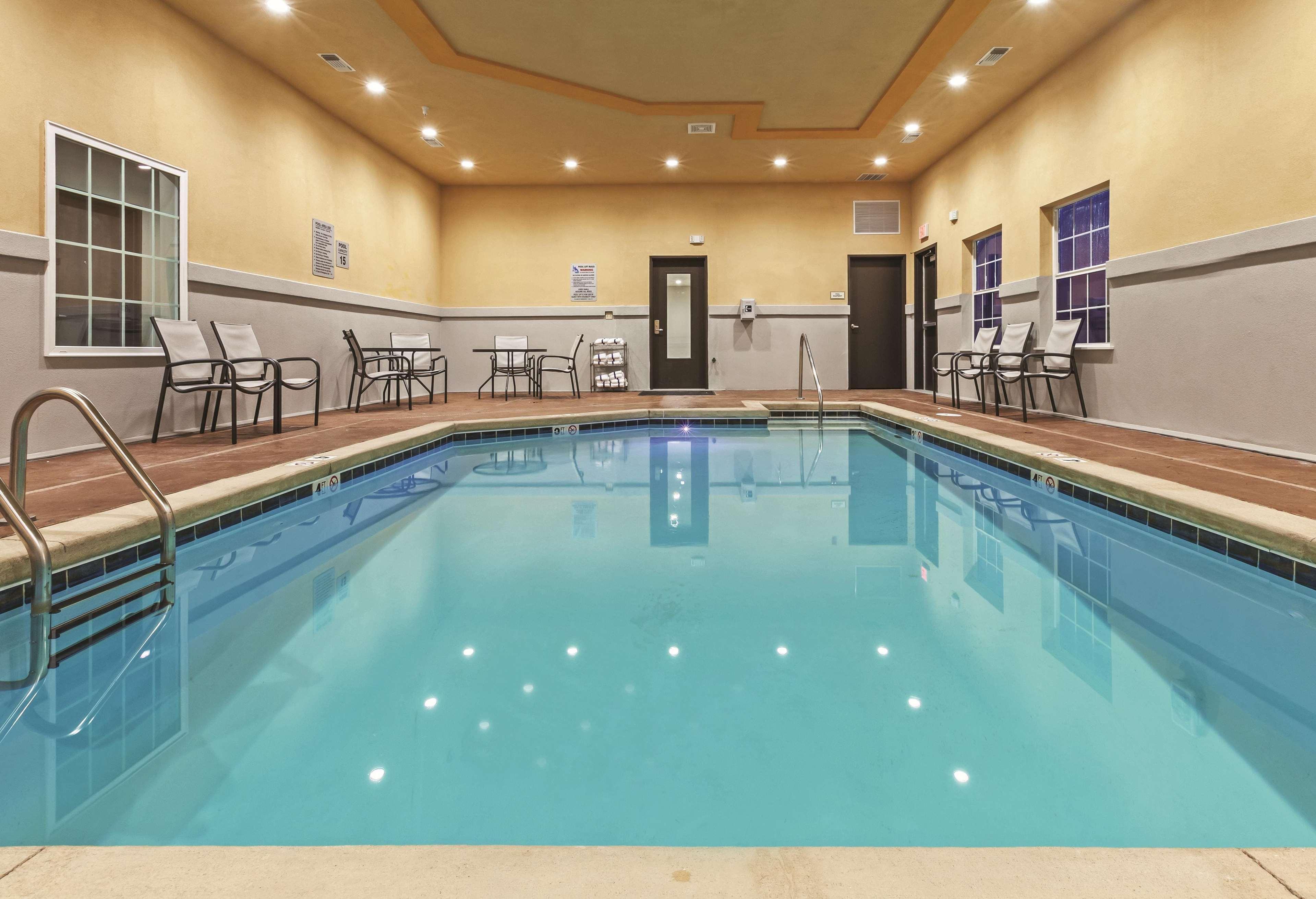 La Quinta By Wyndham Claremore Exteriör bild